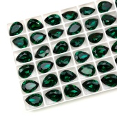 Капля 14х10мм Emerald #123